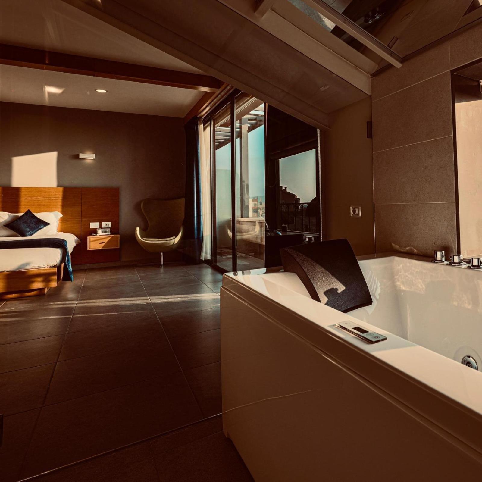 Majestic Byblos Grand Hotel Esterno foto